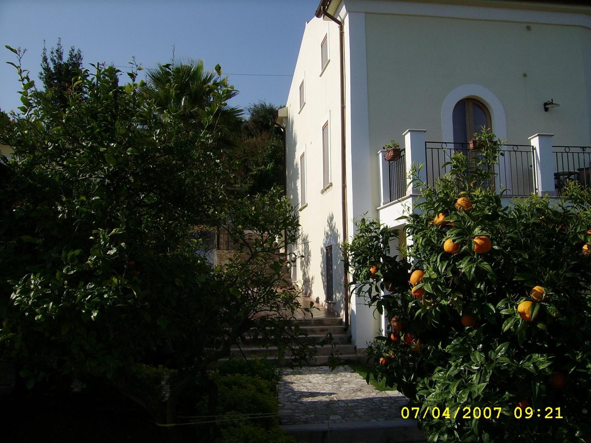 Albergo Villa Vittoria Rodi Garganico Exterior photo
