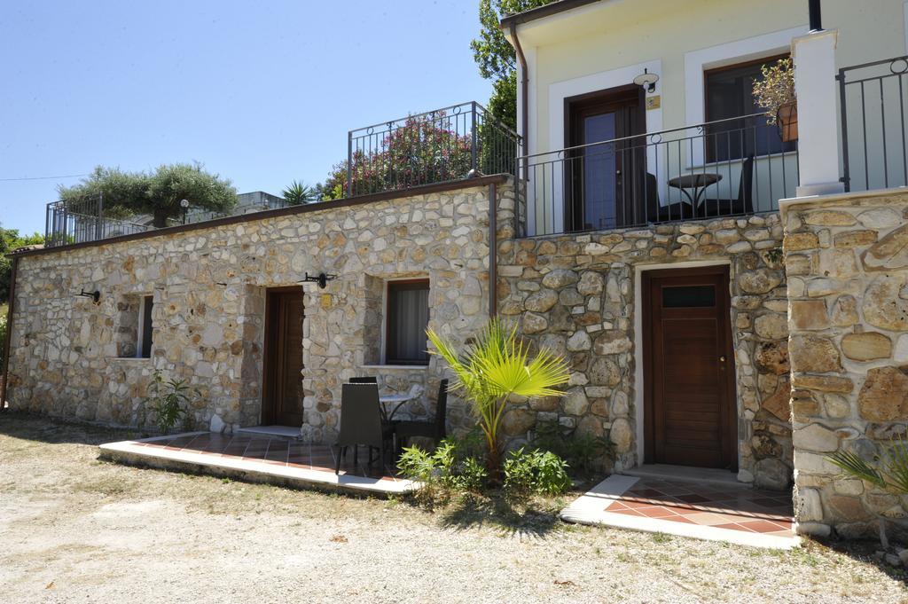 Albergo Villa Vittoria Rodi Garganico Exterior photo
