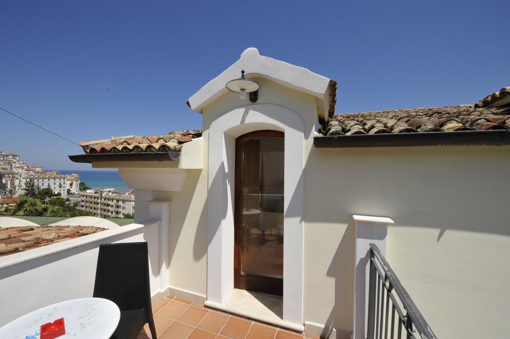Albergo Villa Vittoria Rodi Garganico Exterior photo